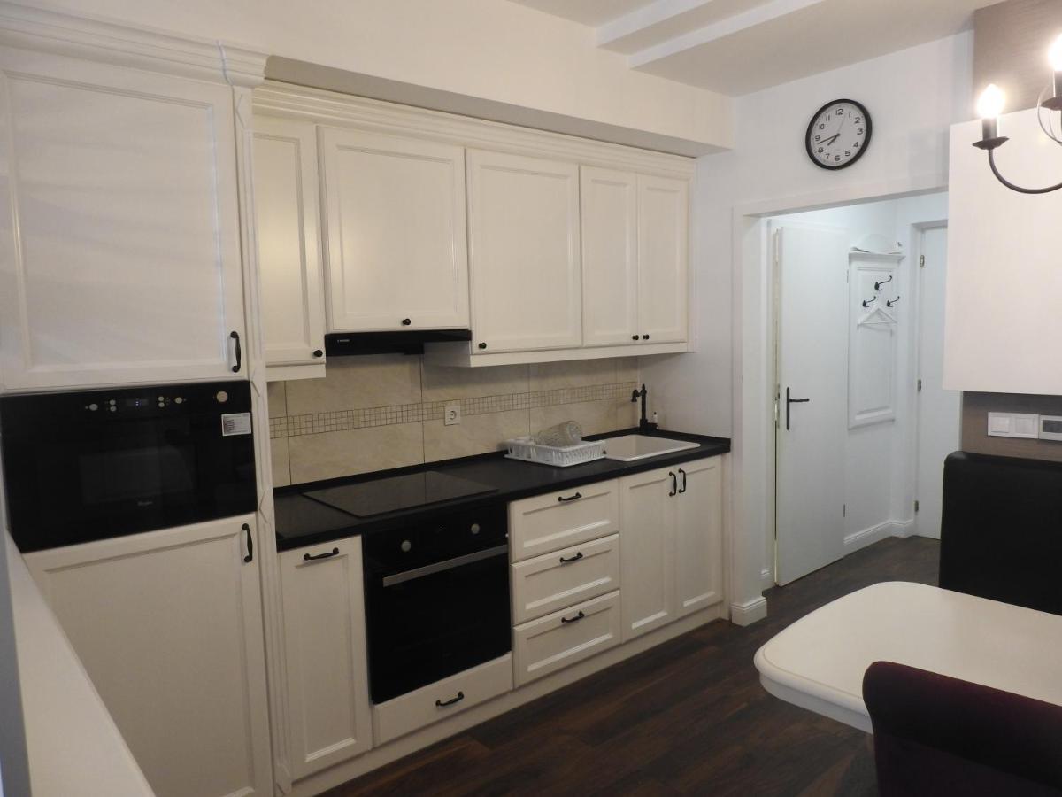 Zoe Apartman เฮวิซ ภายนอก รูปภาพ