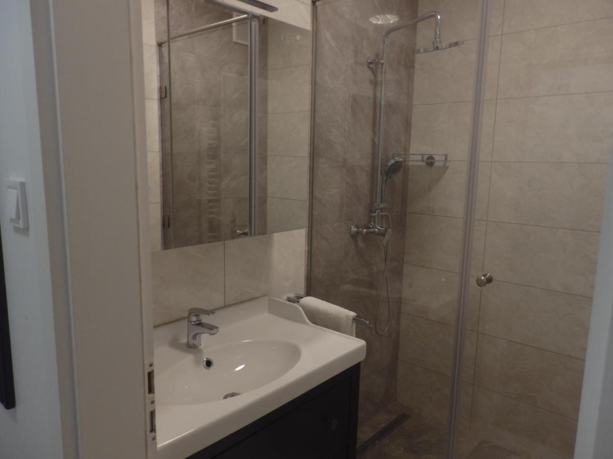 Zoe Apartman เฮวิซ ภายนอก รูปภาพ